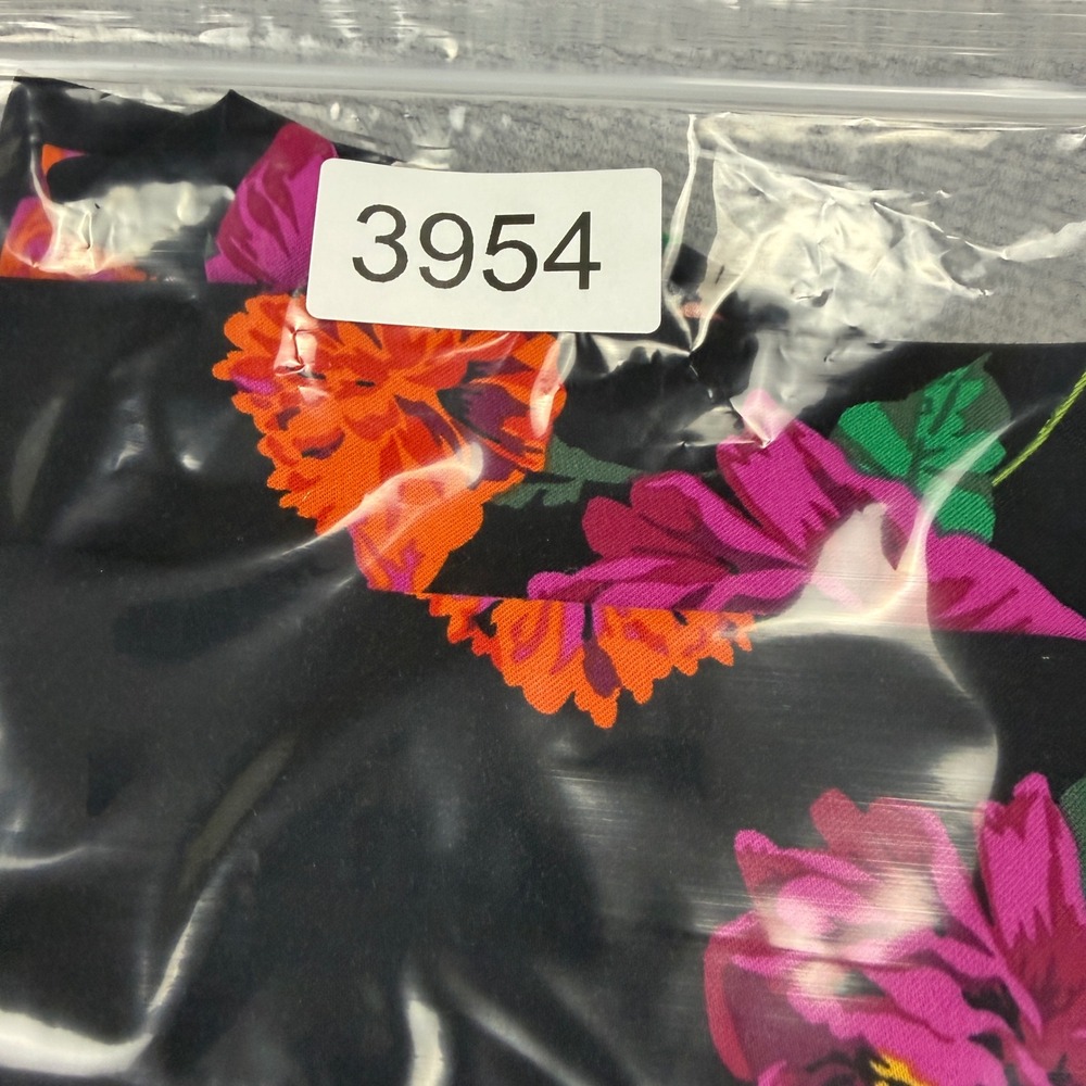 Torrid Black Floral Off Shoulder Smocked Wide Leg Jumpsuit Womens Plus Size 2 2X - Picture 6 of 16